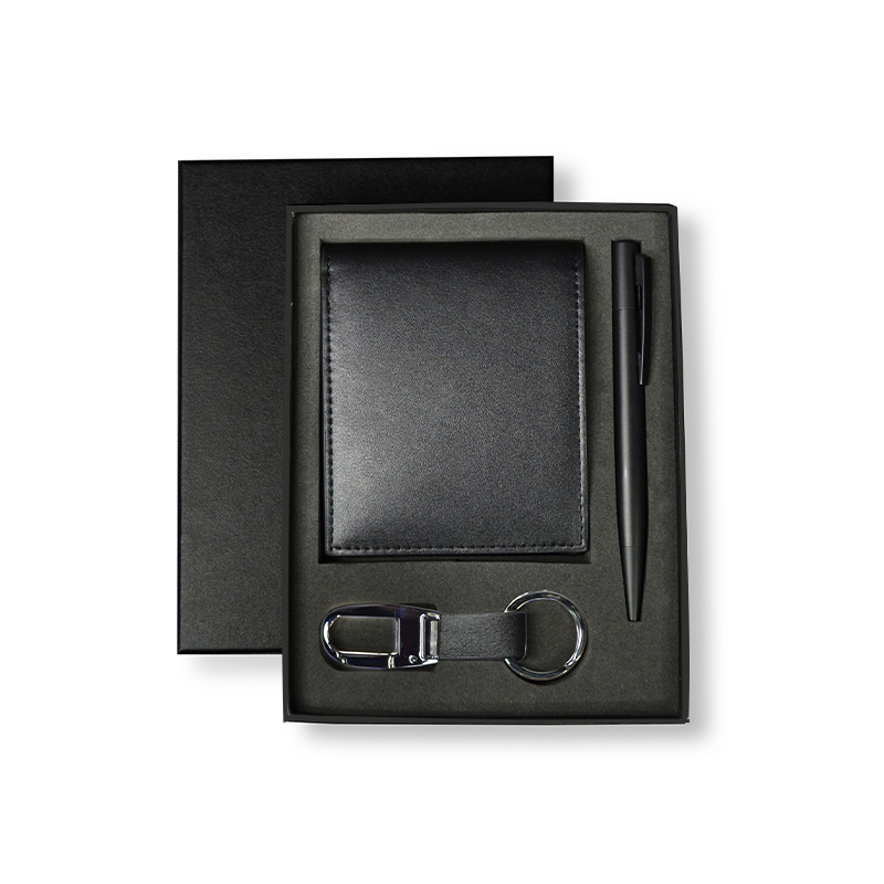 BIBURY – Set of Men’s Wallet, Key Chain and Pen – Black